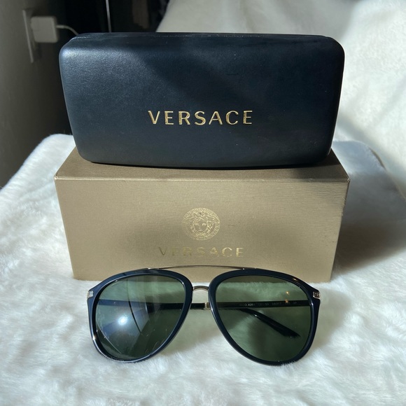 Versace Sunglasses - Picture 4 of 12